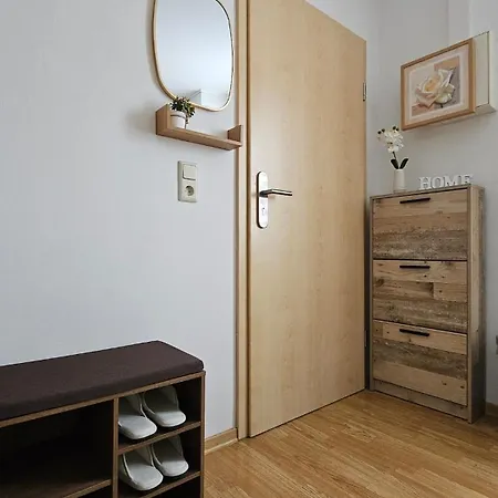 Gemuetliche Zwei Am Rhein